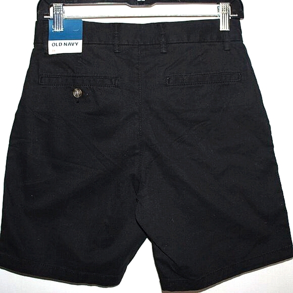 NWT Old Navy Slim Built-In Flex Shorts – Classic & Comfortable! - Picture 2 of 6